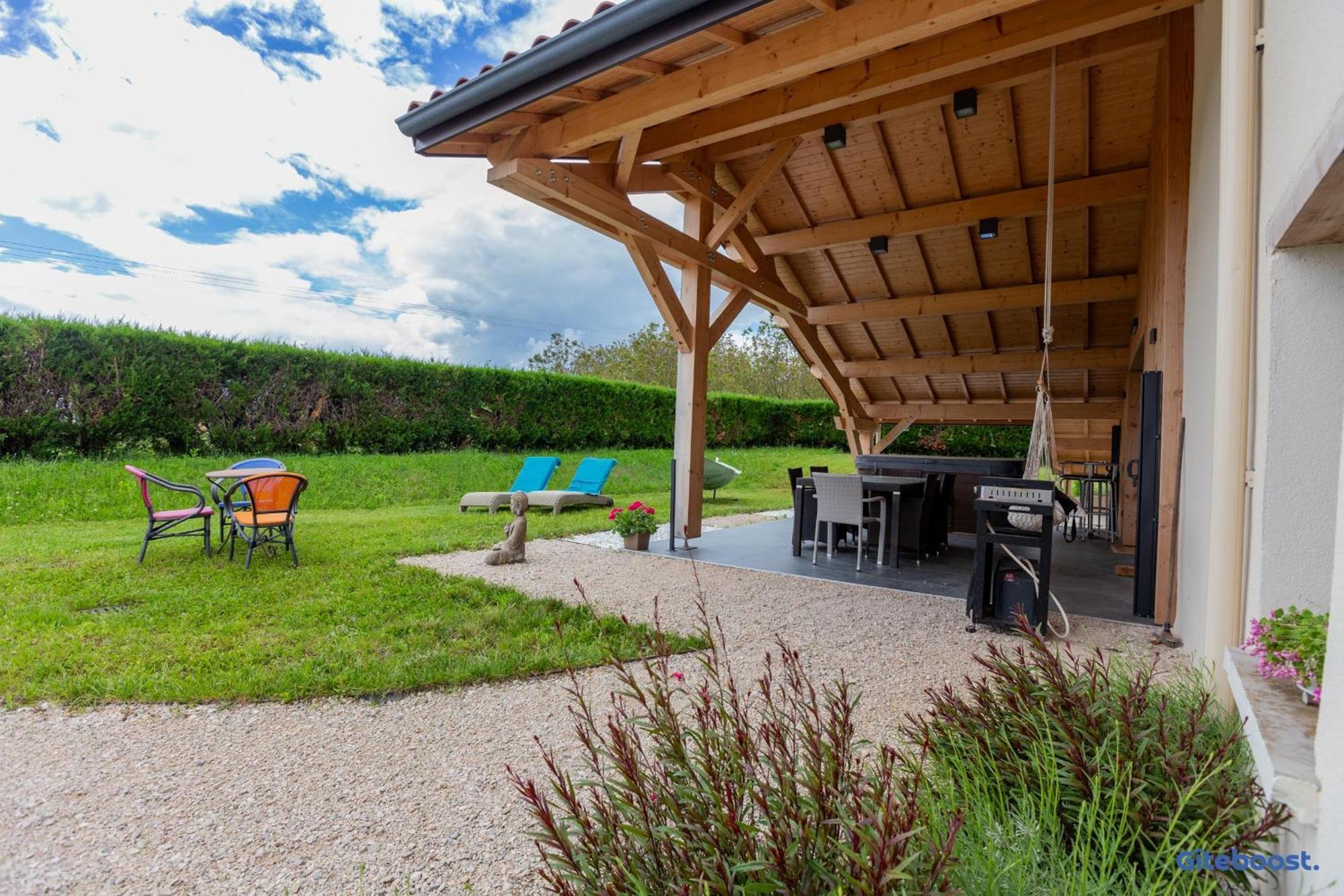 Le Val Des Sens Hotel Chatte Luaran gambar