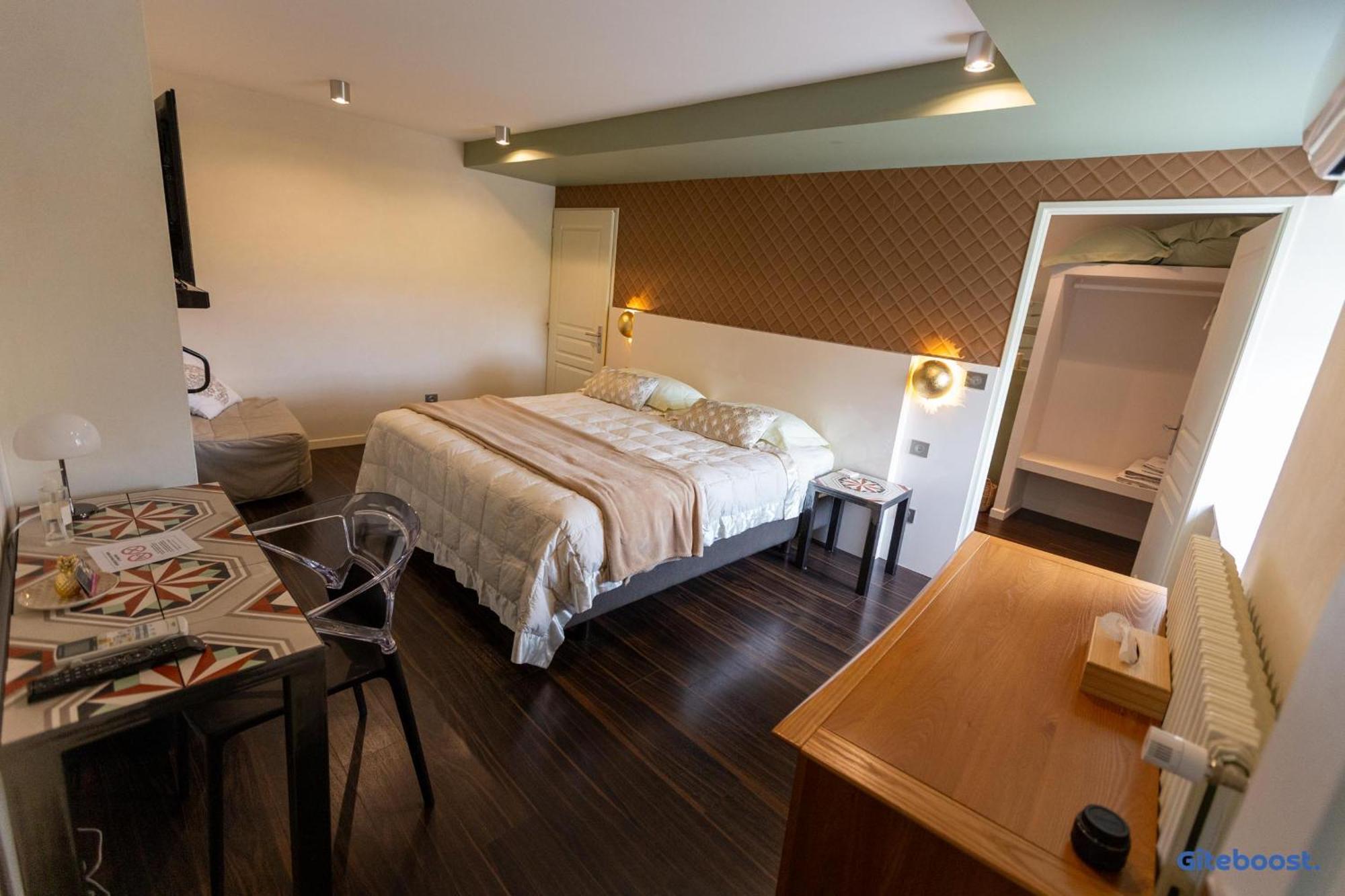 Le Val Des Sens Hotel Chatte Luaran gambar